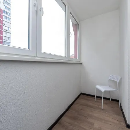 Flatrent Drahomanova 2A Apartment Kyiv Exterior photo
