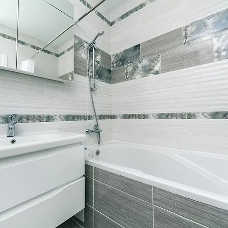 Flatrent Drahomanova 2A Apartment Kyiv Exterior photo
