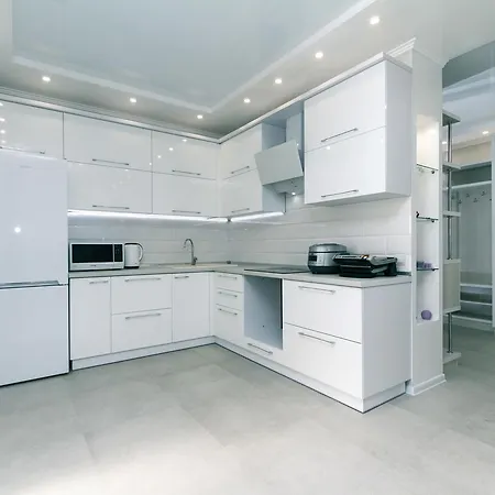 Flatrent Drahomanova 2A Apartment Kyiv Exterior photo