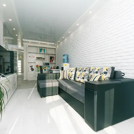 Flatrent Drahomanova 2A Apartment Kyiv Exterior photo