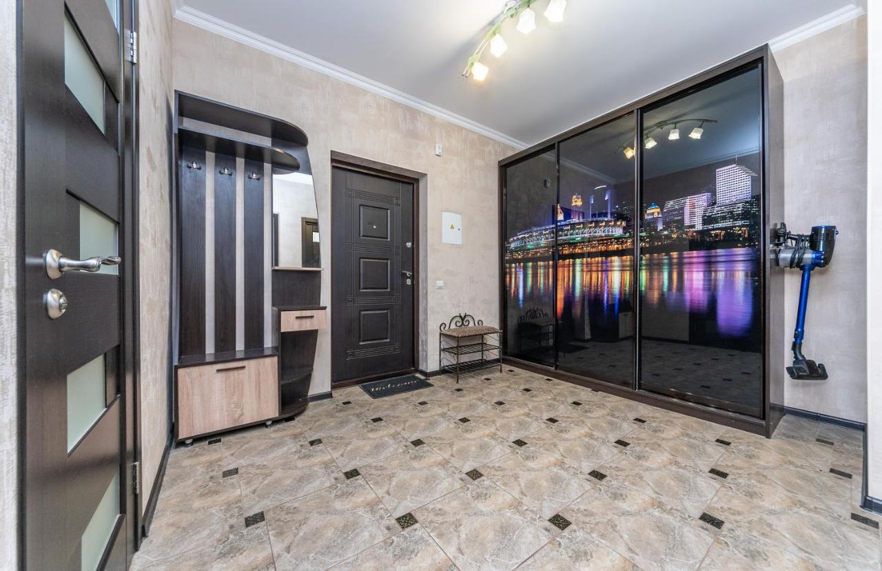 Flatrent Drahomanova 2a * Kiew