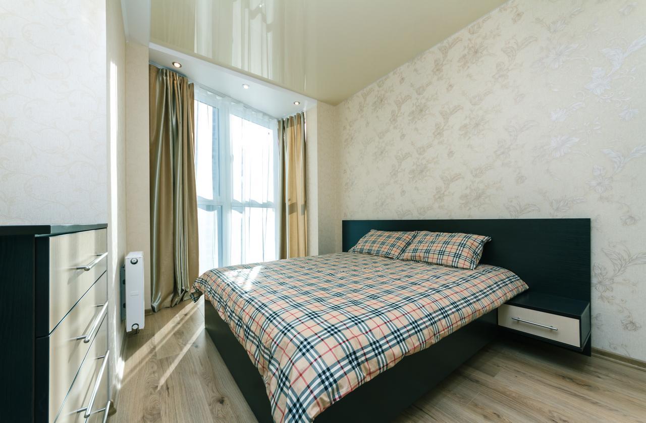 Flatrent Drahomanova 2a Apartment