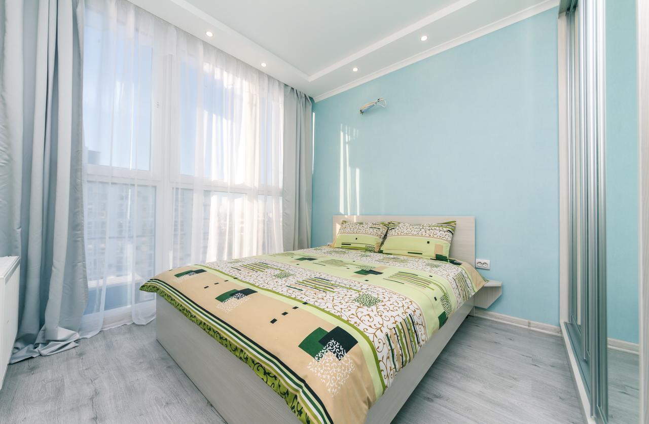Apartment Flatrent Drahomanova 2a *