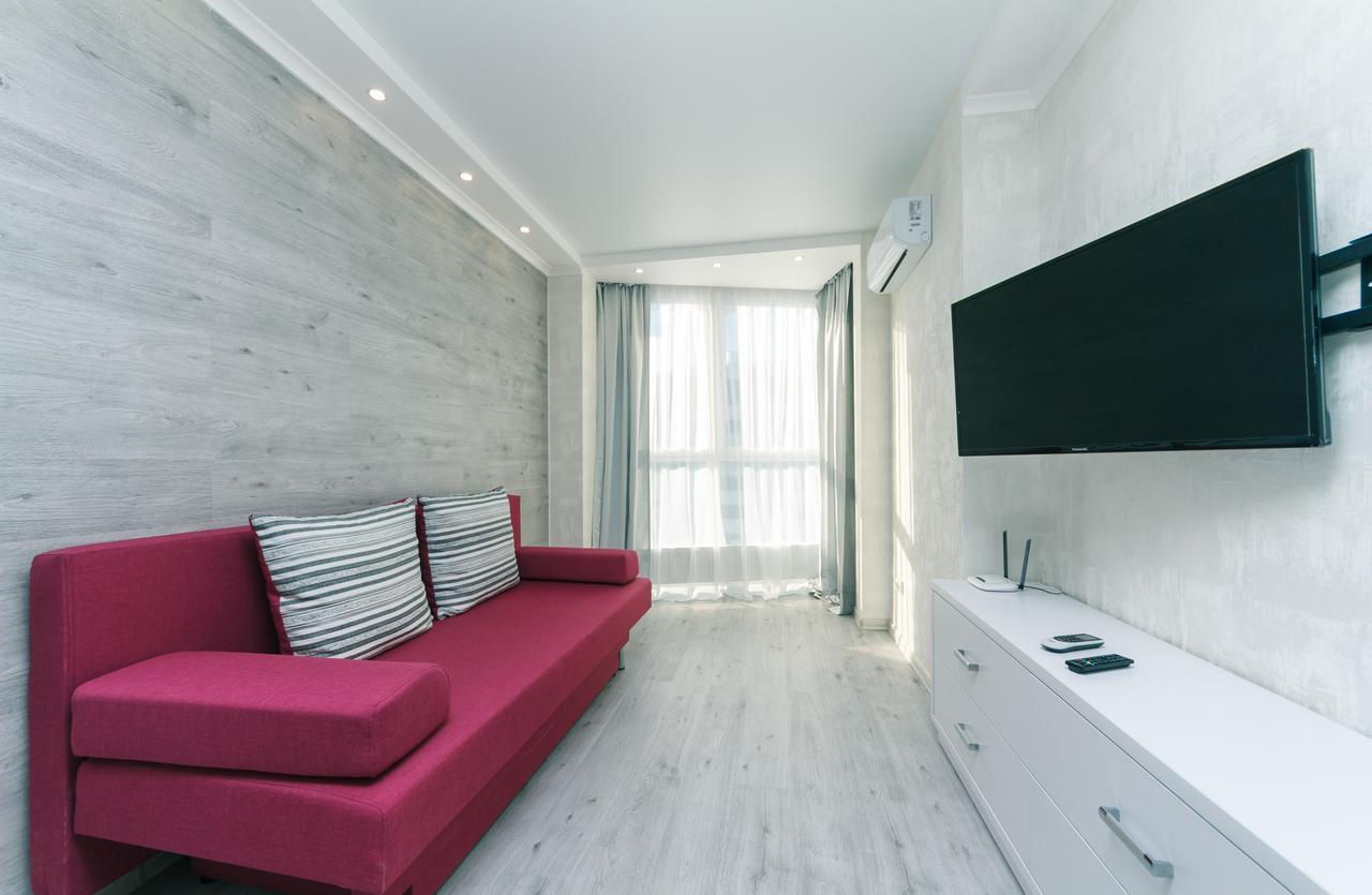 Flatrent Drahomanova 2a Apartment Kiew